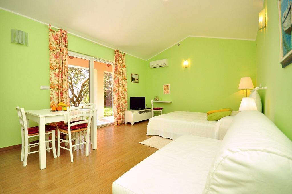 Apartments Petra Near Beach Veruda Luaran gambar